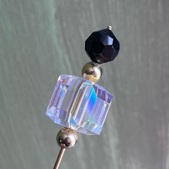 Vintage Aurora Borealis Hat Pin – Faceted Crystal Stickpin, 4” - Picture 6 of 11